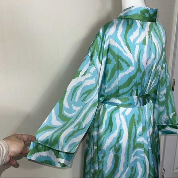 DVF x Target XL Disco Zebra White Blue Green Long Satin Belted Open Front - Picture 11 of 16